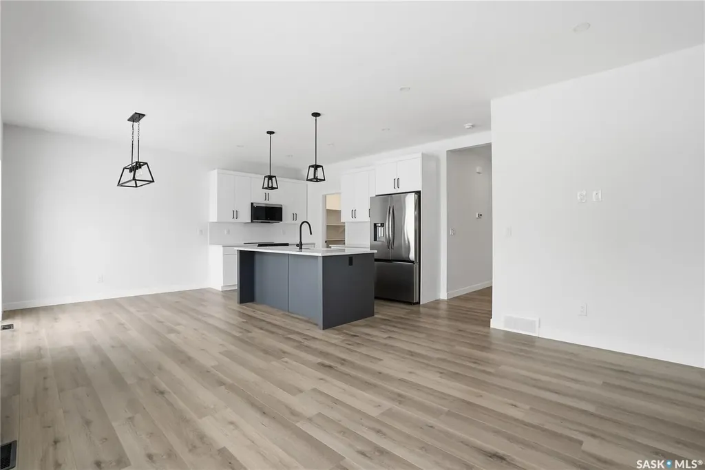 211 Sharma Lane Saskatoon SK S7W 1K7