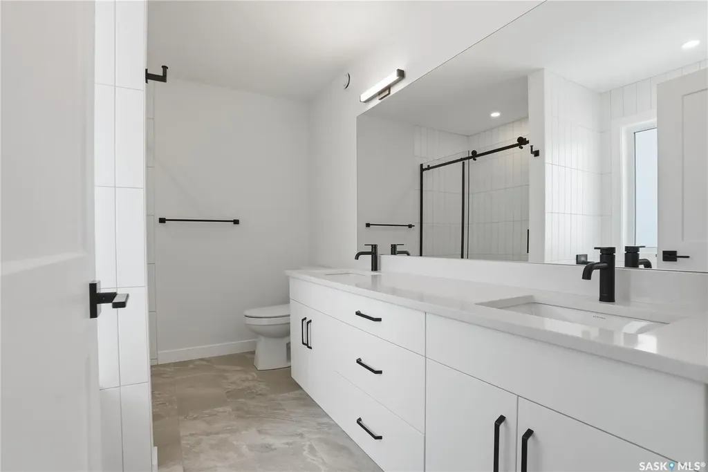 211 Sharma Lane Saskatoon SK S7W 1K7