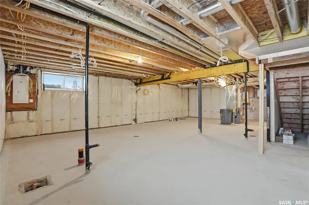 211 Sharma Lane Saskatoon SK S7W 1K7