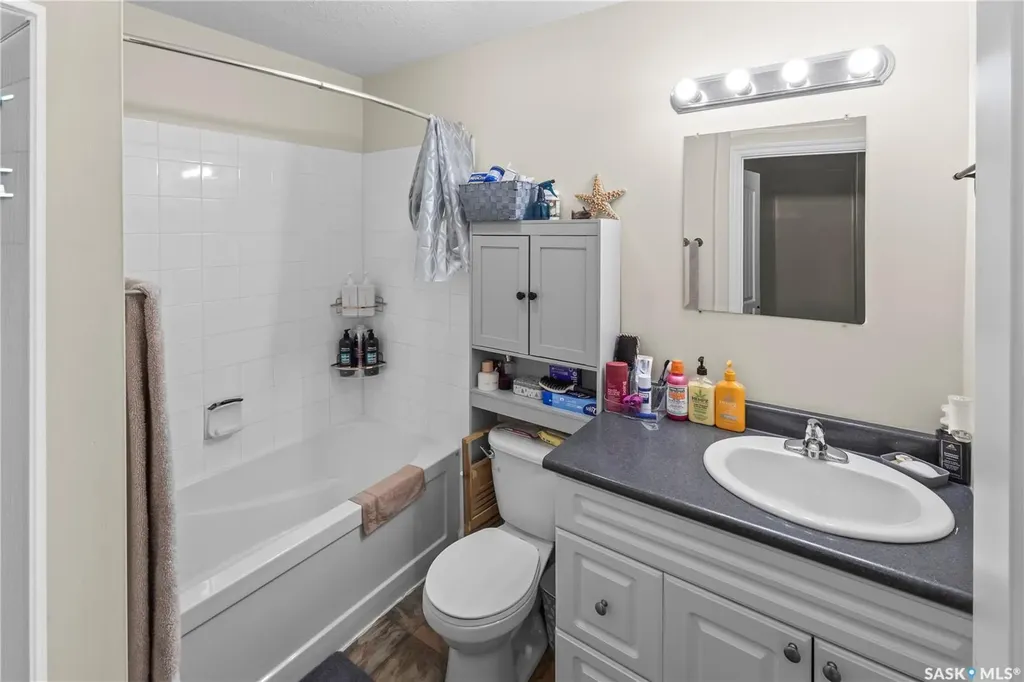 515 28th Street E Prince Albert SK S6V 1X8