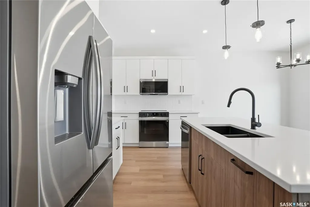190 Doran Way Saskatoon SK S7V 0Z7
