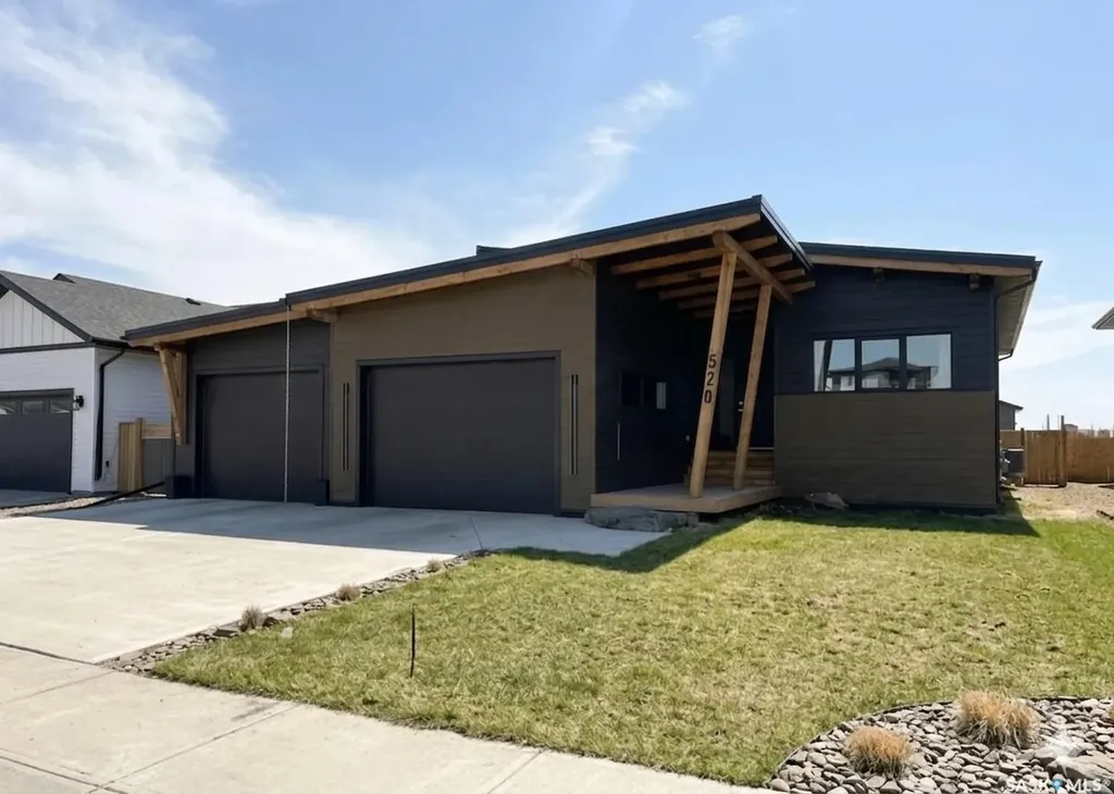 520 16th Avenue Humboldt SK S0K 2A0