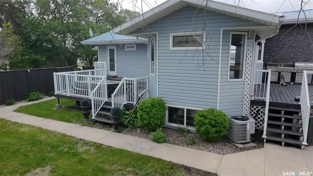 1010 Desmond Street Grenfell SK S0G 2B0
