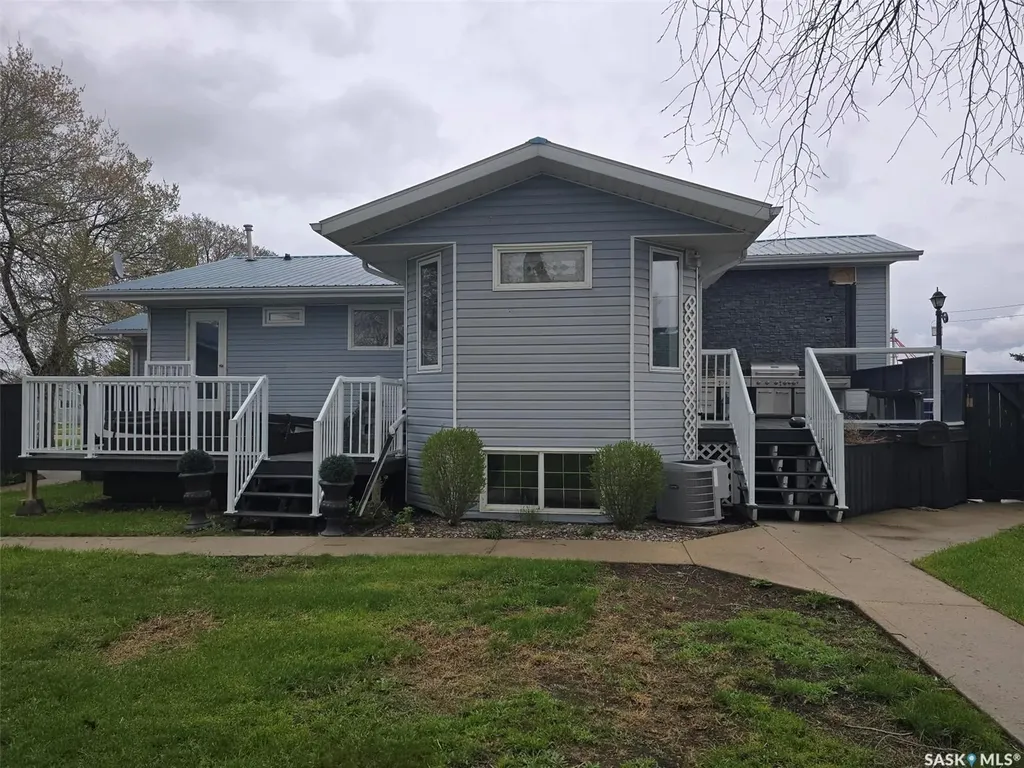 1010 Desmond Street Grenfell SK S0G 2B0