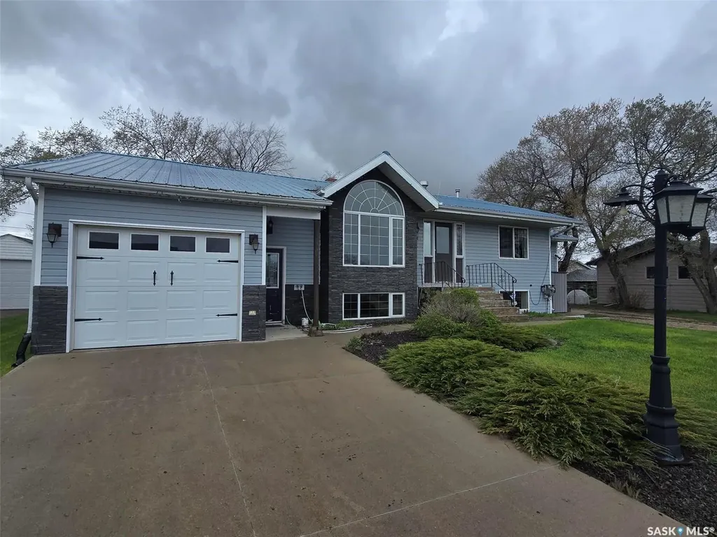 1010 Desmond Street Grenfell SK S0G 2B0