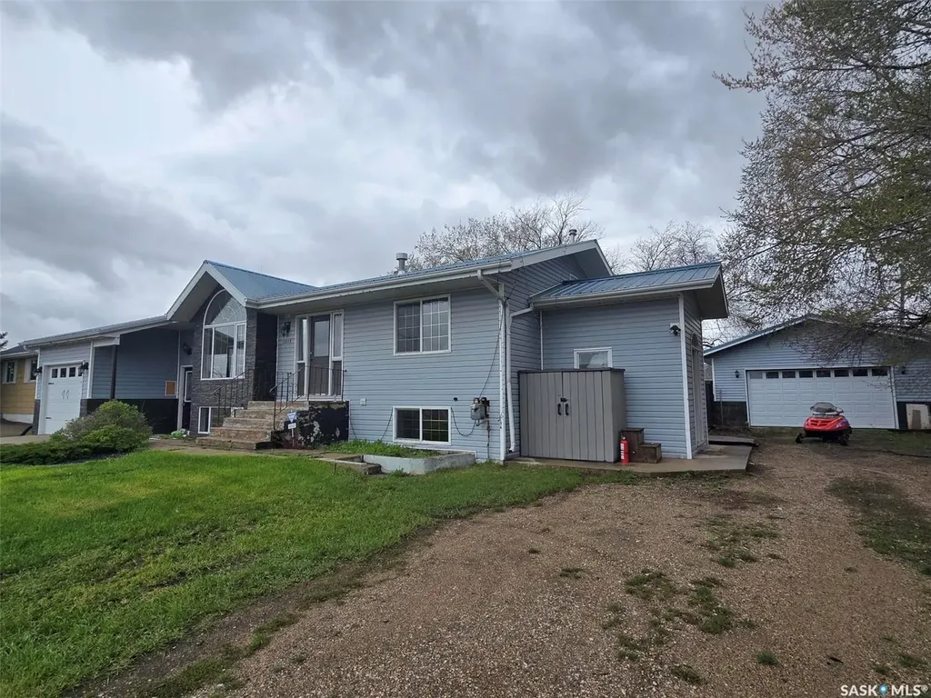 1010 Desmond Street Grenfell SK S0G 2B0