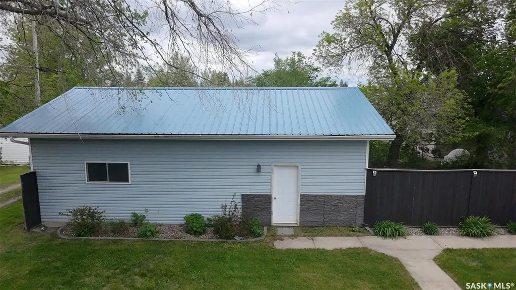 1010 Desmond Street Grenfell SK S0G 2B0