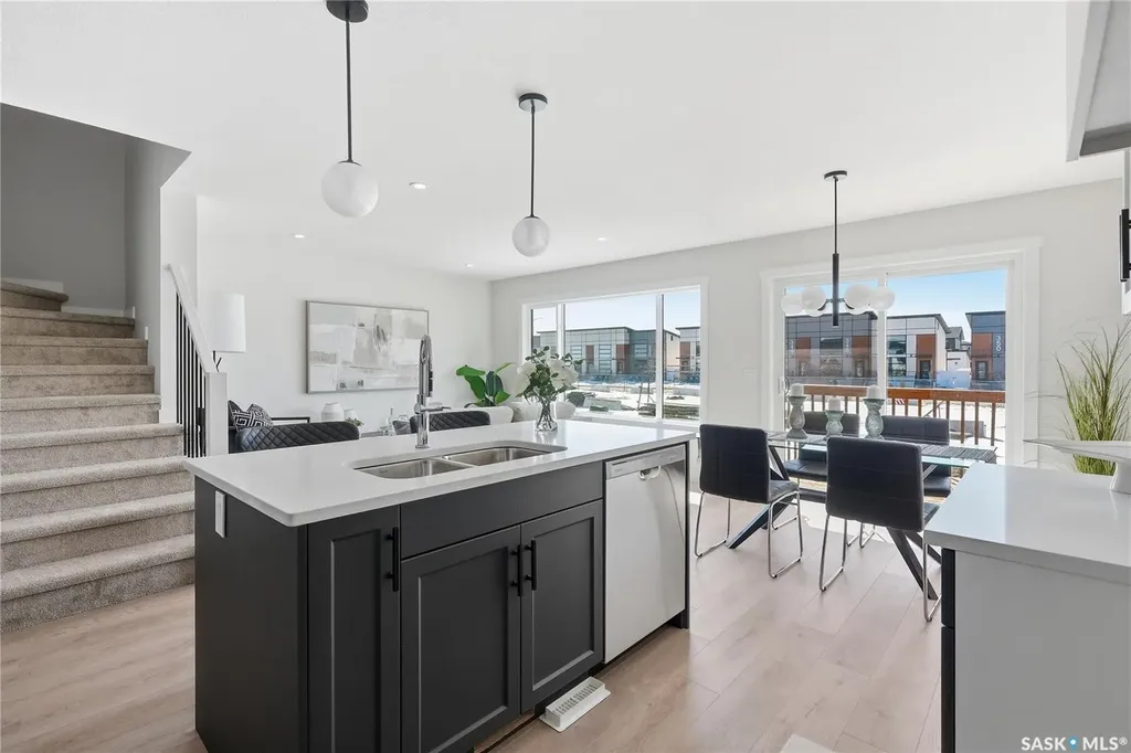 155 Mcfaull Way Saskatoon SK S7V 1Z9