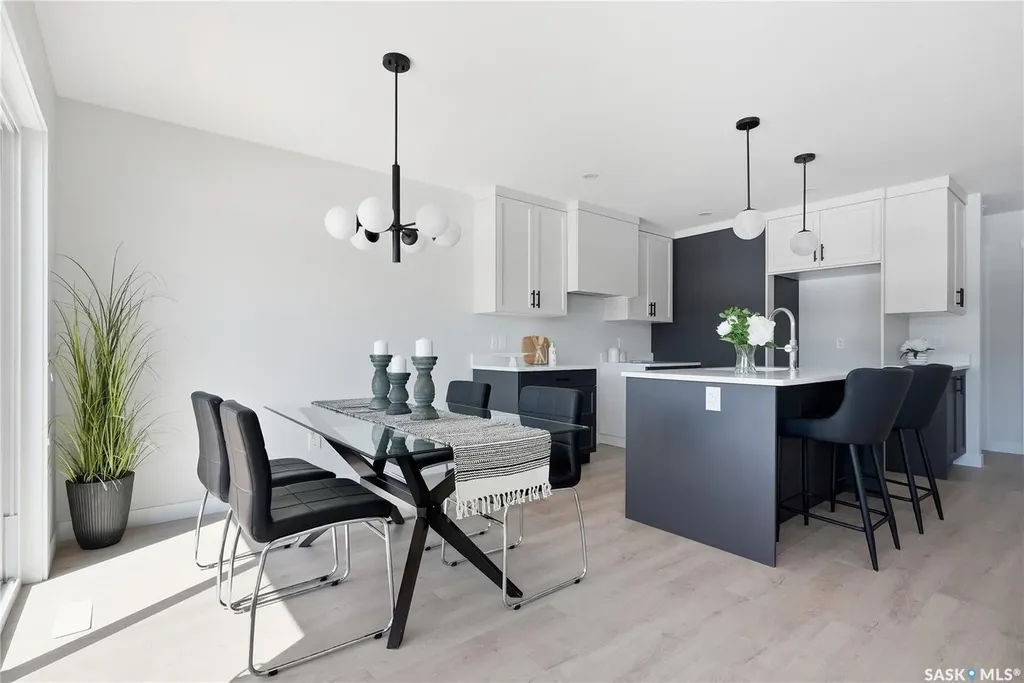 155 Mcfaull Way Saskatoon SK S7V 1Z9