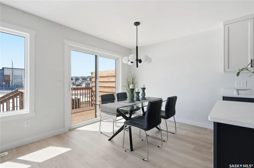 155 Mcfaull Way Saskatoon SK S7V 1Z9