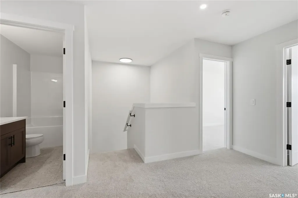 155 Mcfaull Way Saskatoon SK S7V 1Z9
