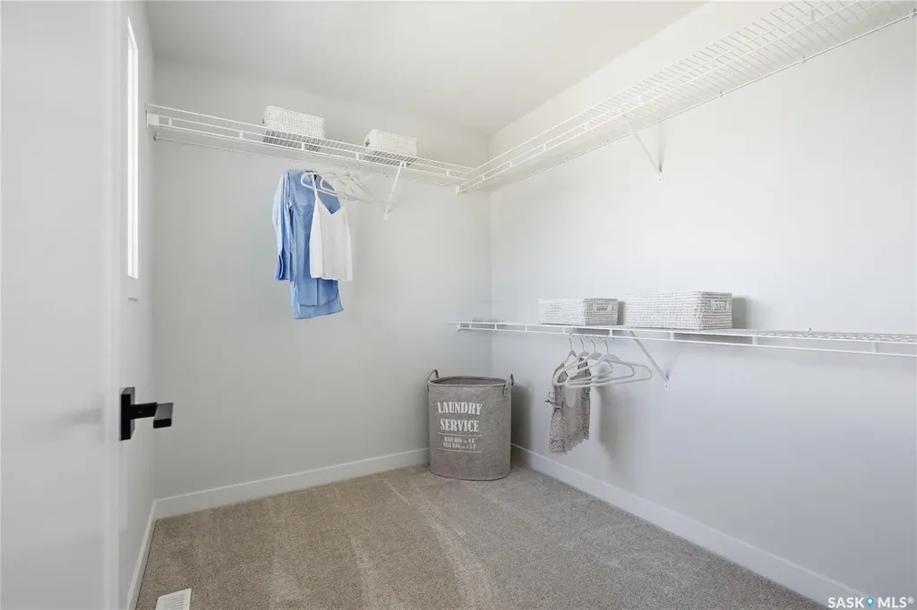 155 Mcfaull Way Saskatoon SK S7V 1Z9