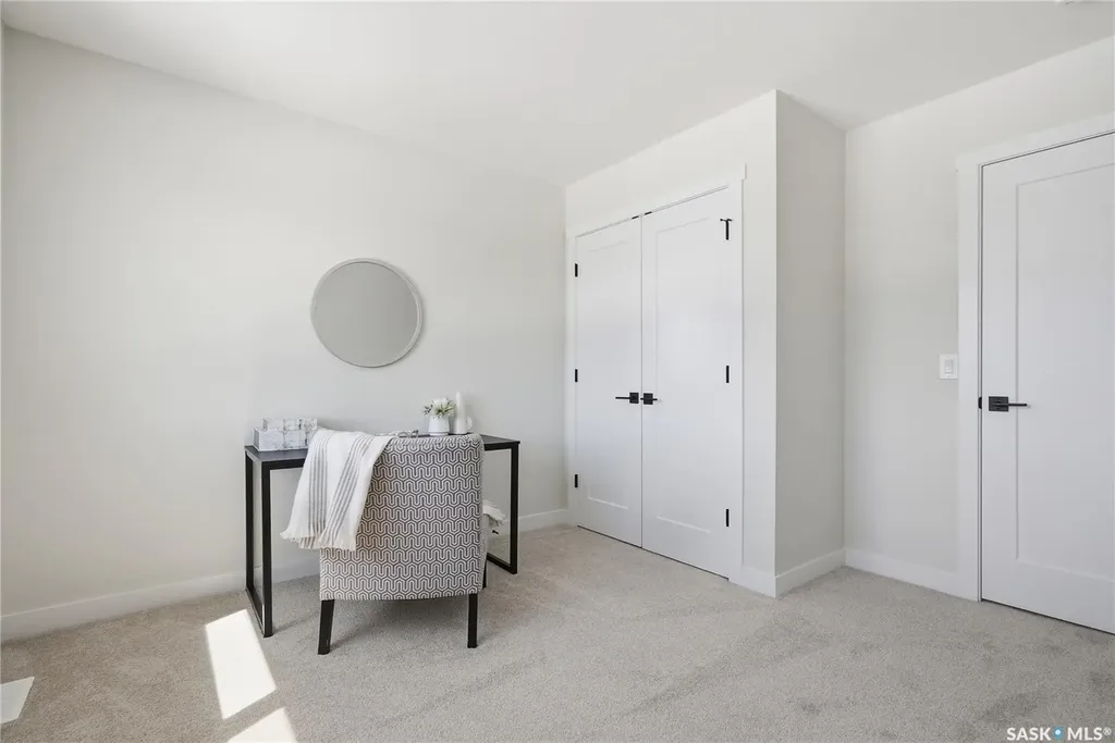 155 Mcfaull Way Saskatoon SK S7V 1Z9