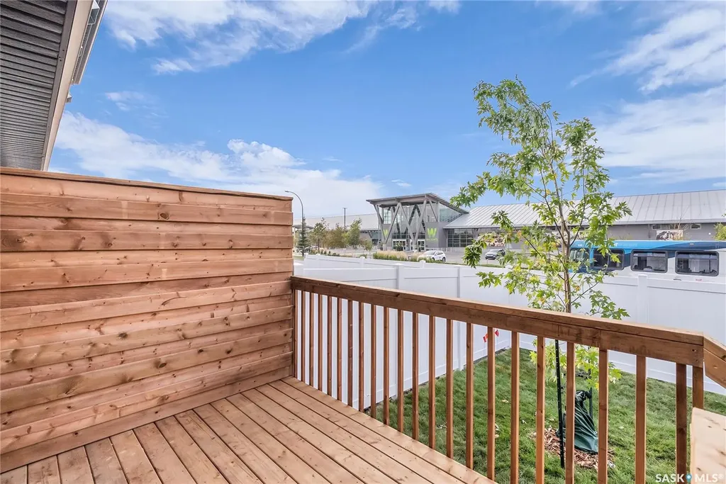 155 Mcfaull Way Saskatoon SK S7V 1Z9