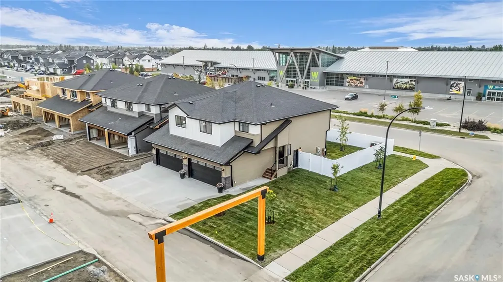 155 Mcfaull Way Saskatoon SK S7V 1Z9