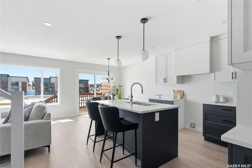 155 Mcfaull Way Saskatoon SK S7V 1Z9