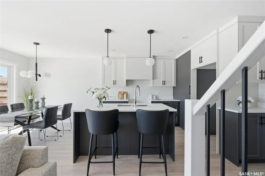 155 Mcfaull Way Saskatoon SK S7V 1Z9