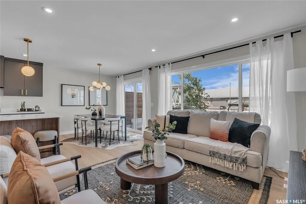 155 Mcfaull Way Saskatoon SK S7V 1Z9