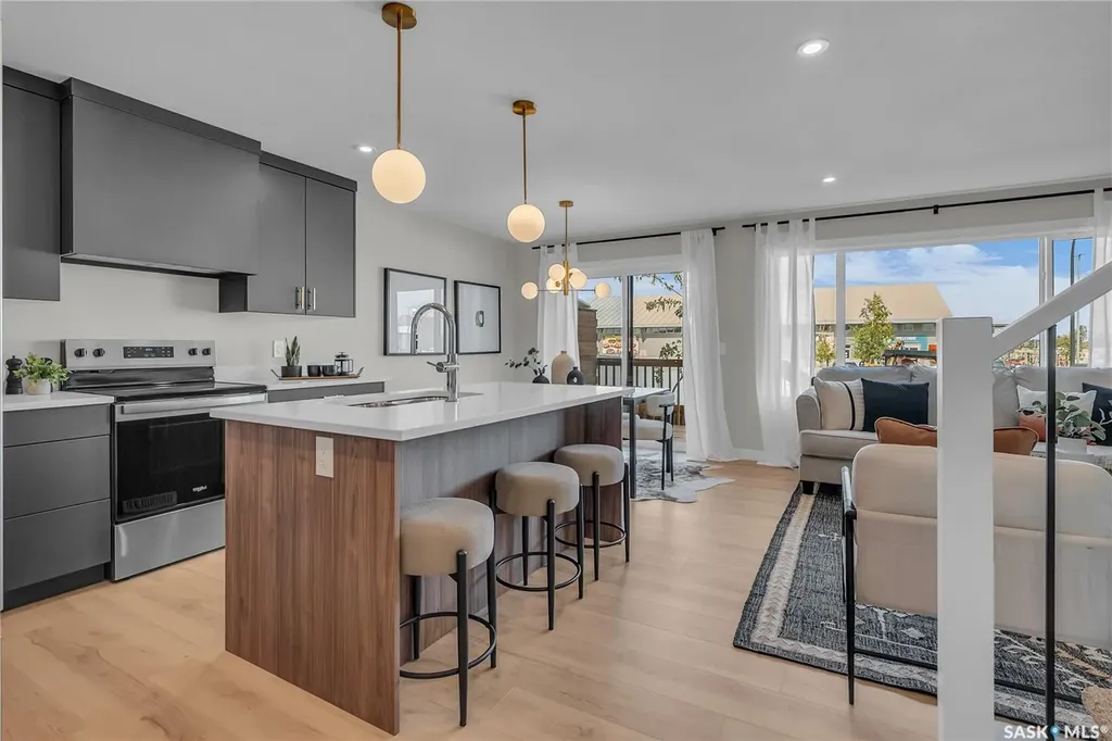 155 Mcfaull Way Saskatoon SK S7V 1Z9