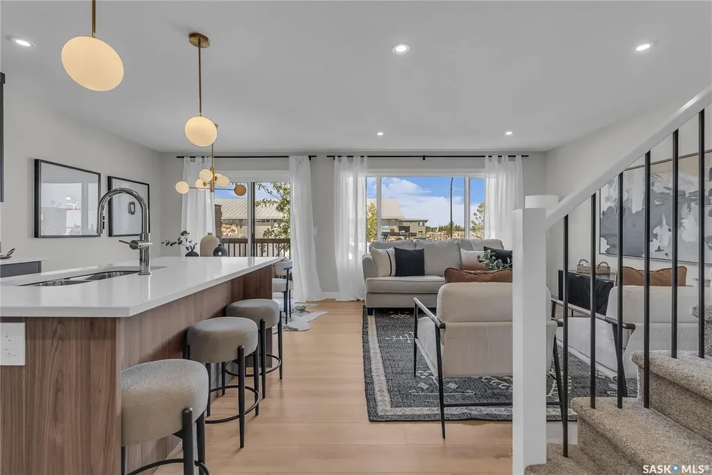 155 Mcfaull Way Saskatoon SK S7V 1Z9