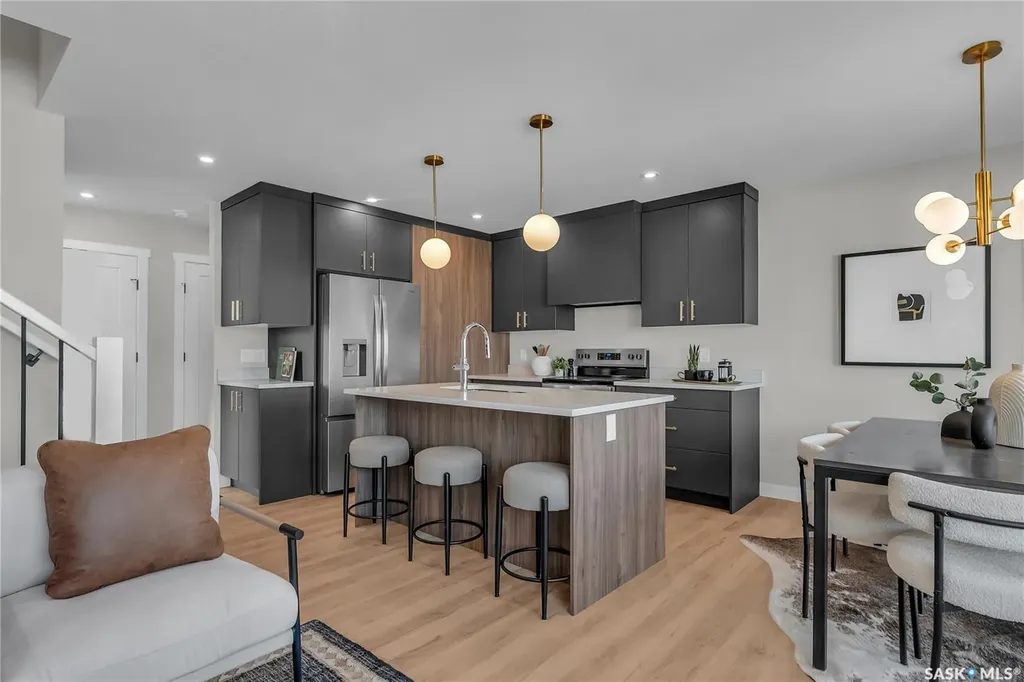 155 Mcfaull Way Saskatoon SK S7V 1Z9