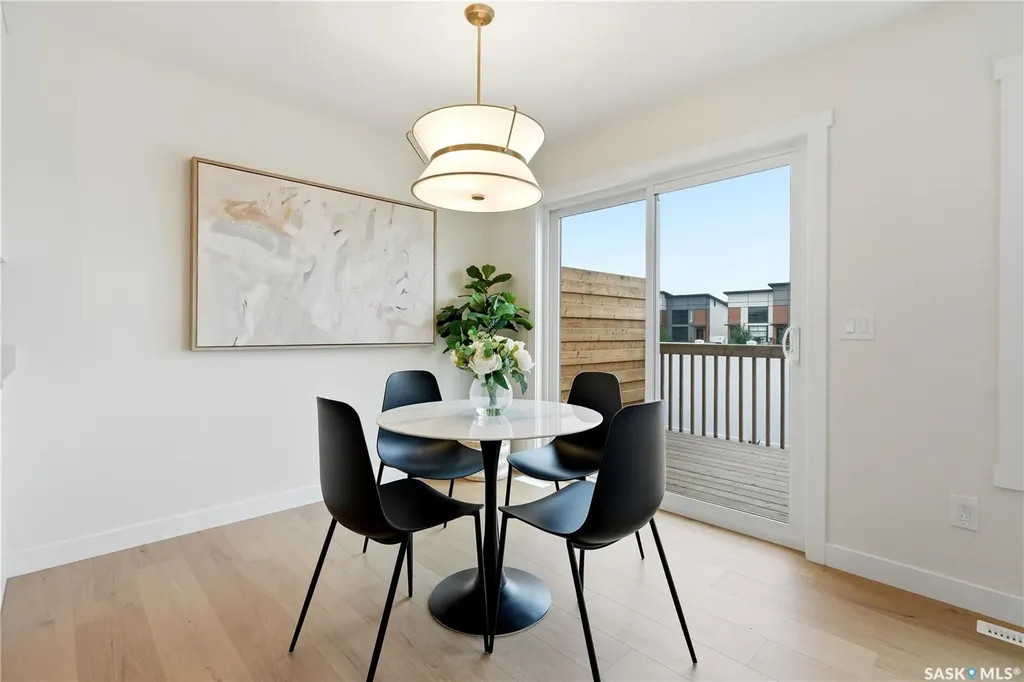 155 Mcfaull Way Saskatoon SK S7V 1Z9
