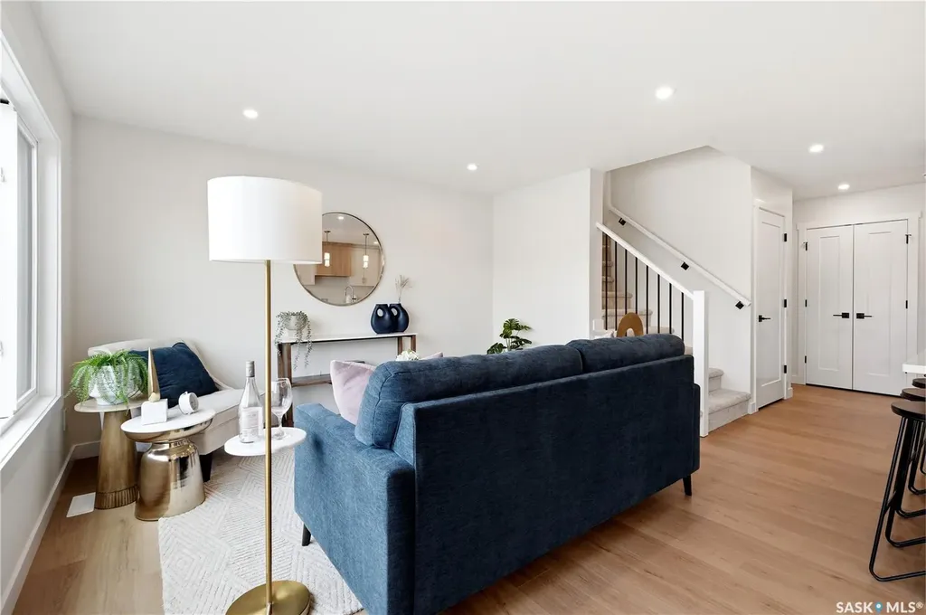 155 Mcfaull Way Saskatoon SK S7V 1Z9