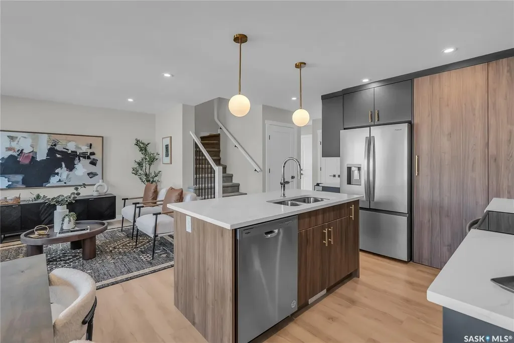 155 Mcfaull Way Saskatoon SK S7V 1Z9