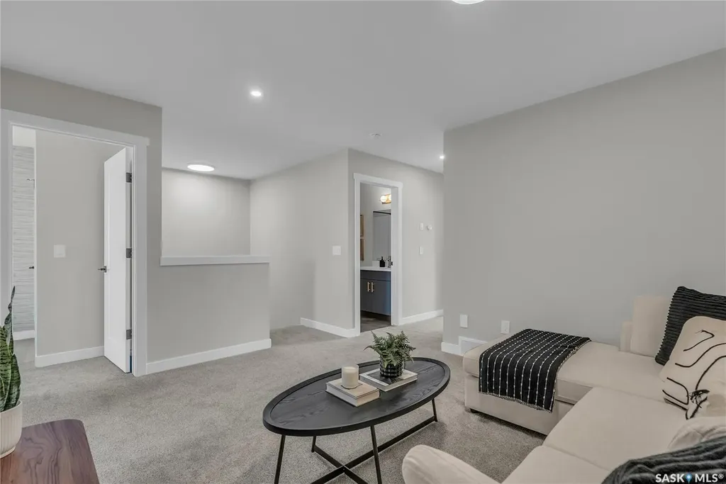 155 Mcfaull Way Saskatoon SK S7V 1Z9