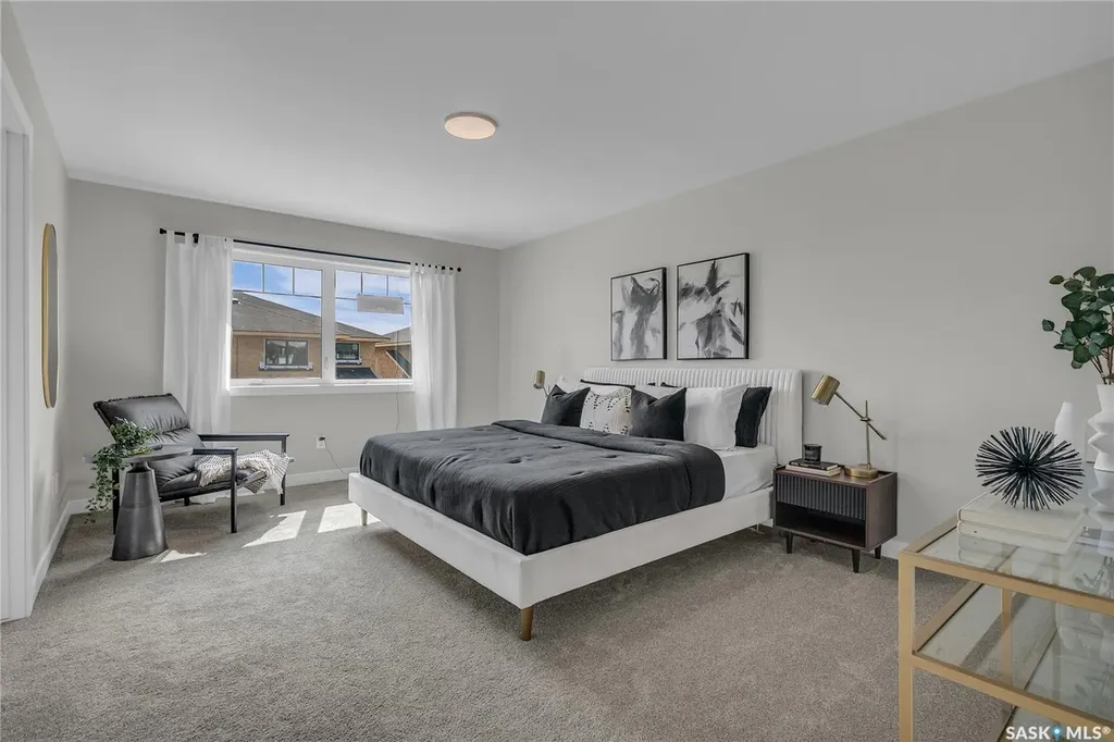 155 Mcfaull Way Saskatoon SK S7V 1Z9