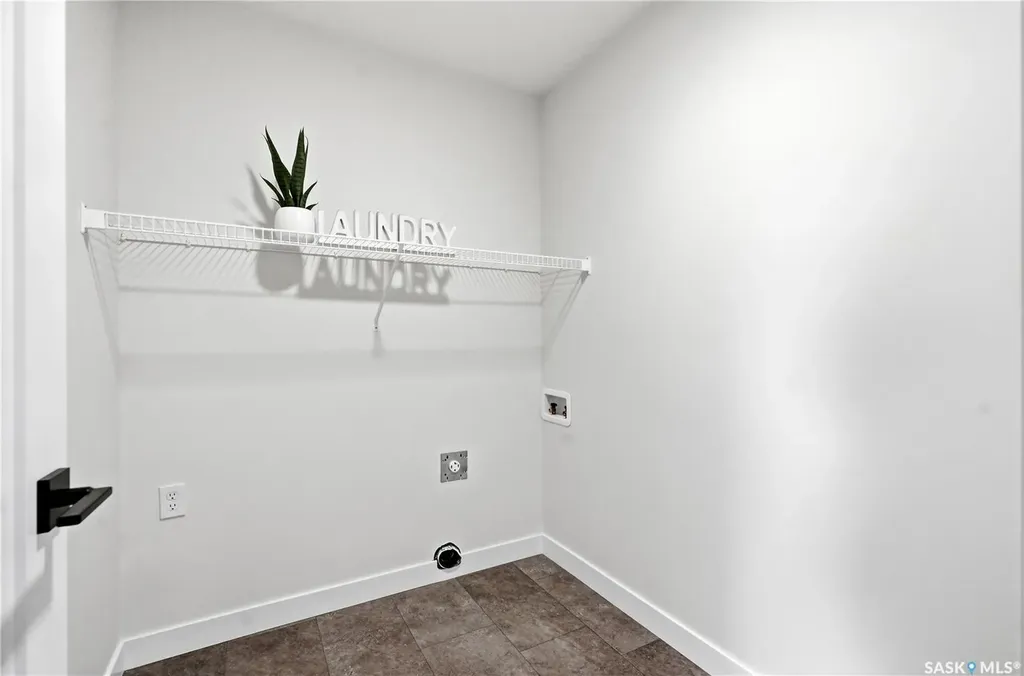 155 Mcfaull Way Saskatoon SK S7V 1Z9