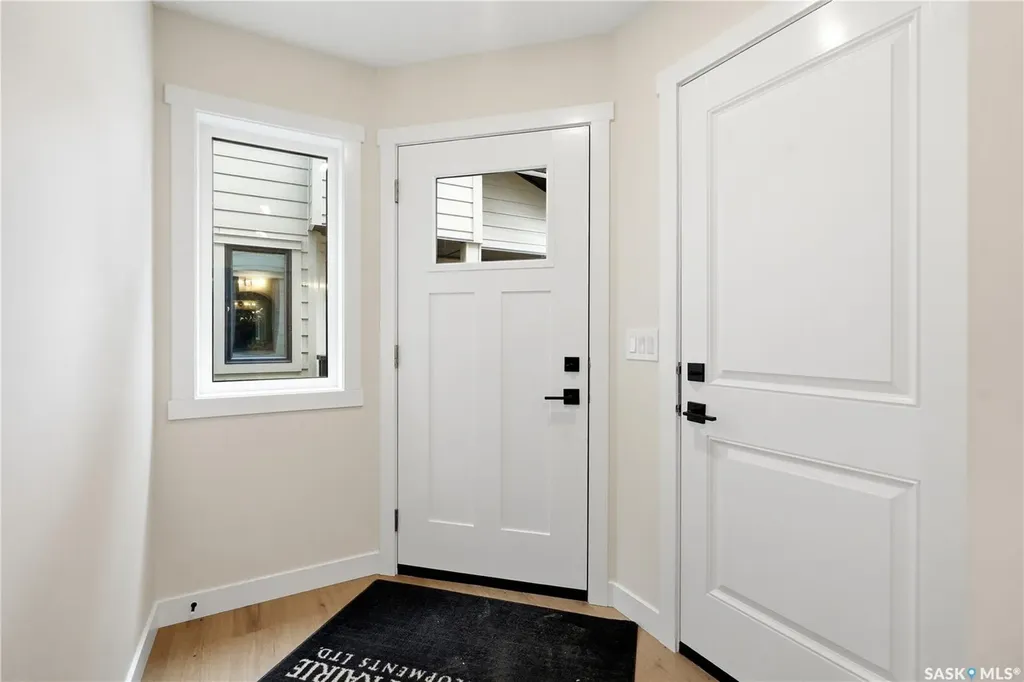 155 Mcfaull Way Saskatoon SK S7V 1Z9