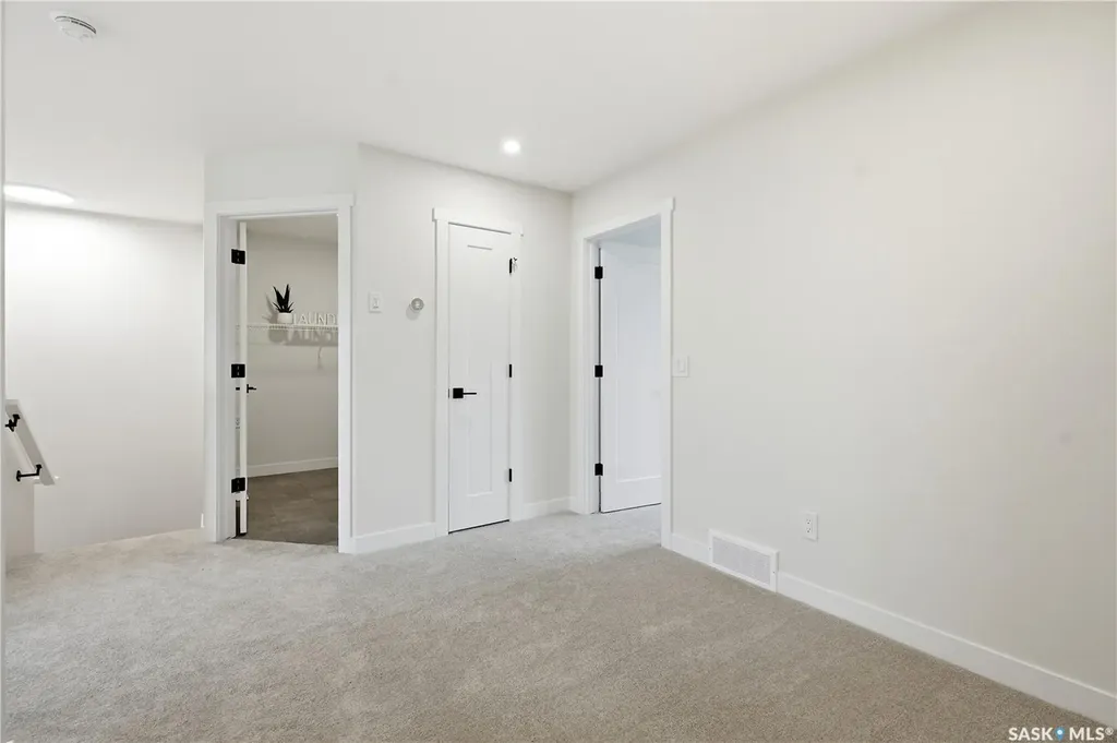 155 Mcfaull Way Saskatoon SK S7V 1Z9