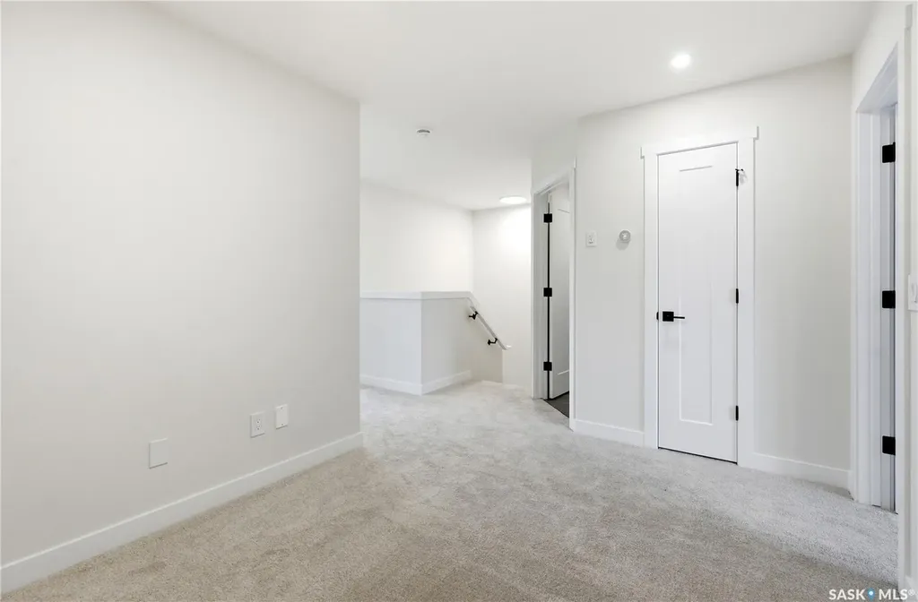 155 Mcfaull Way Saskatoon SK S7V 1Z9