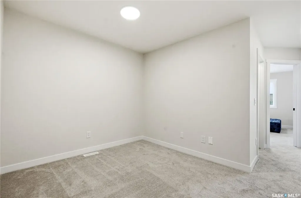 155 Mcfaull Way Saskatoon SK S7V 1Z9