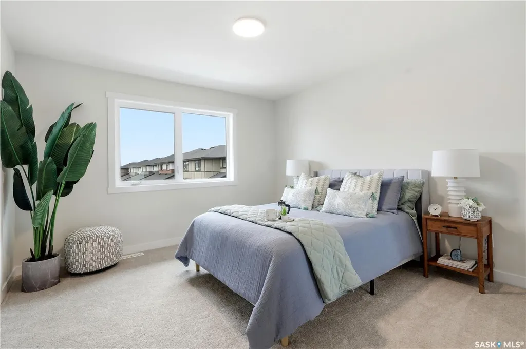 155 Mcfaull Way Saskatoon SK S7V 1Z9