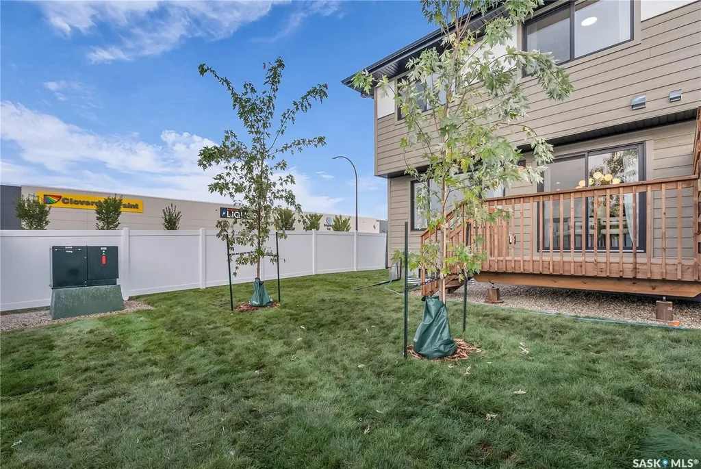 155 Mcfaull Way Saskatoon SK S7V 1Z9