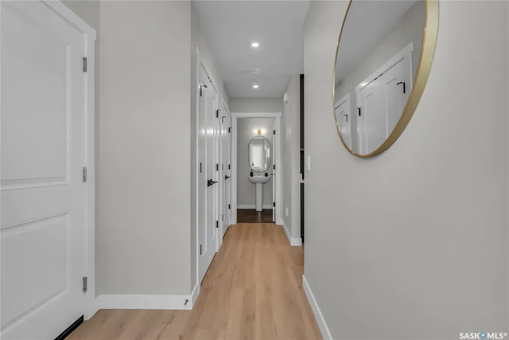 155 Mcfaull Way Saskatoon SK S7V 1Z9