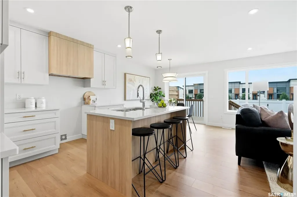 155 Mcfaull Way Saskatoon SK S7V 1Z9