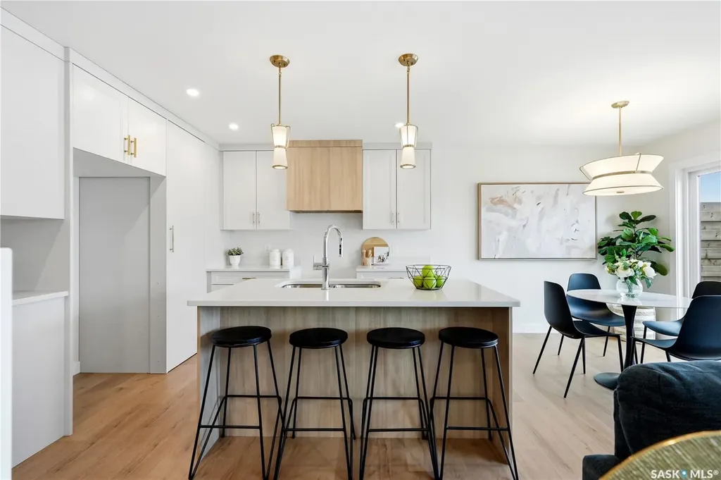 155 Mcfaull Way Saskatoon SK S7V 1Z9