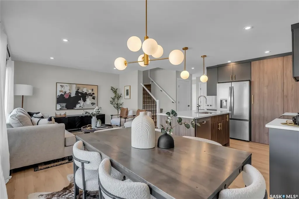 155 Mcfaull Way Saskatoon SK S7V 1Z9