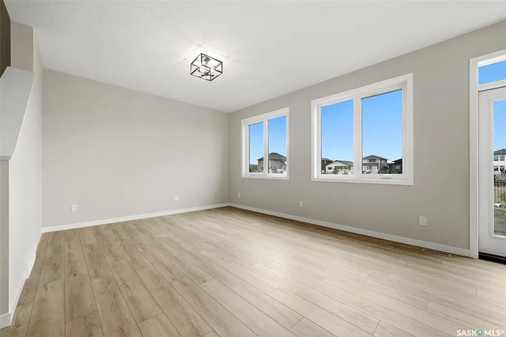 3252 Favel Drive Regina SK S4V 4B3