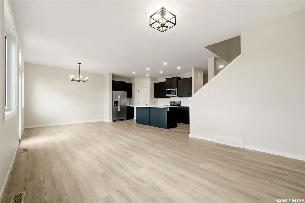 3252 Favel Drive Regina SK S4V 4B3
