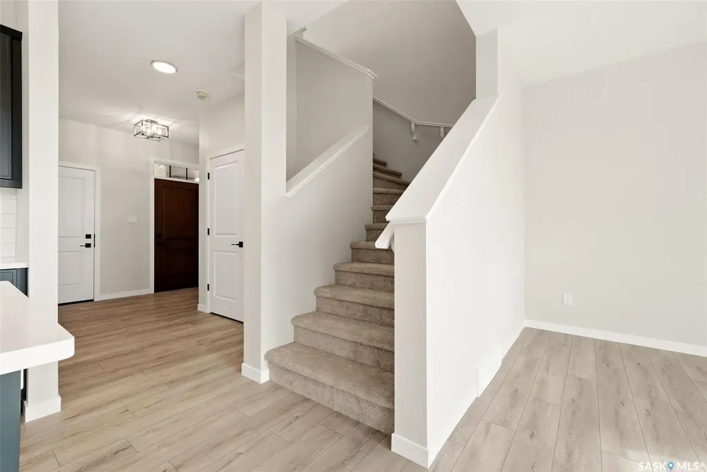 3252 Favel Drive Regina SK S4V 4B3