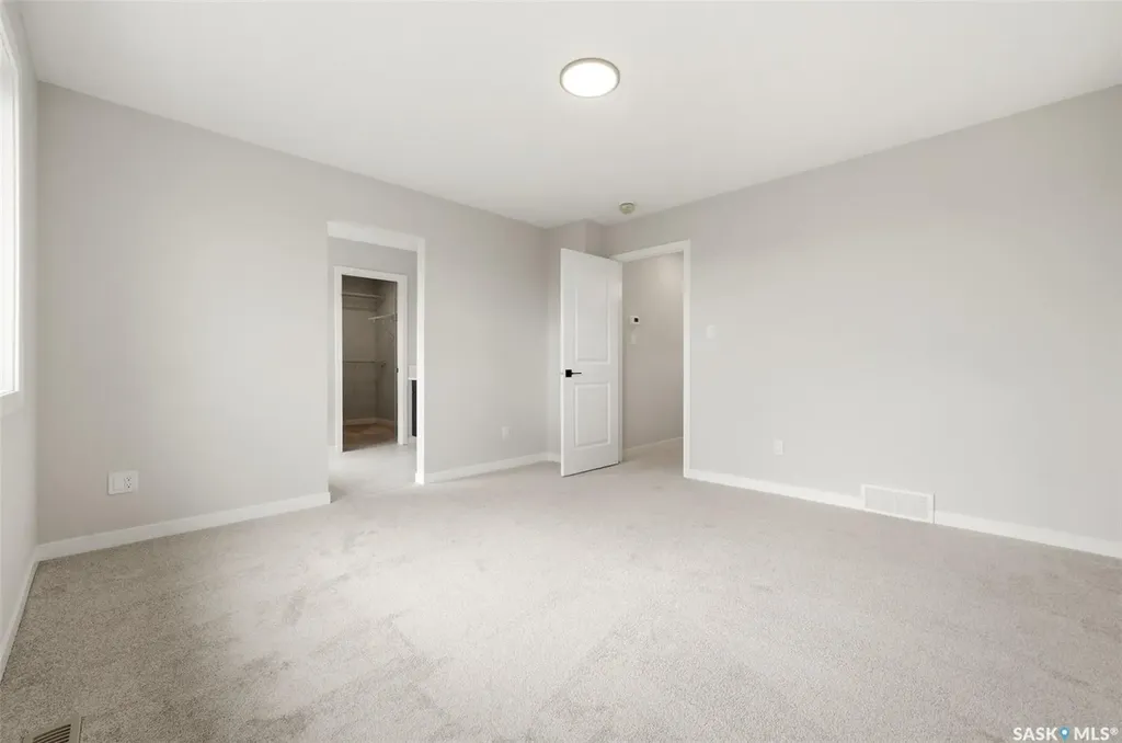 3252 Favel Drive Regina SK S4V 4B3