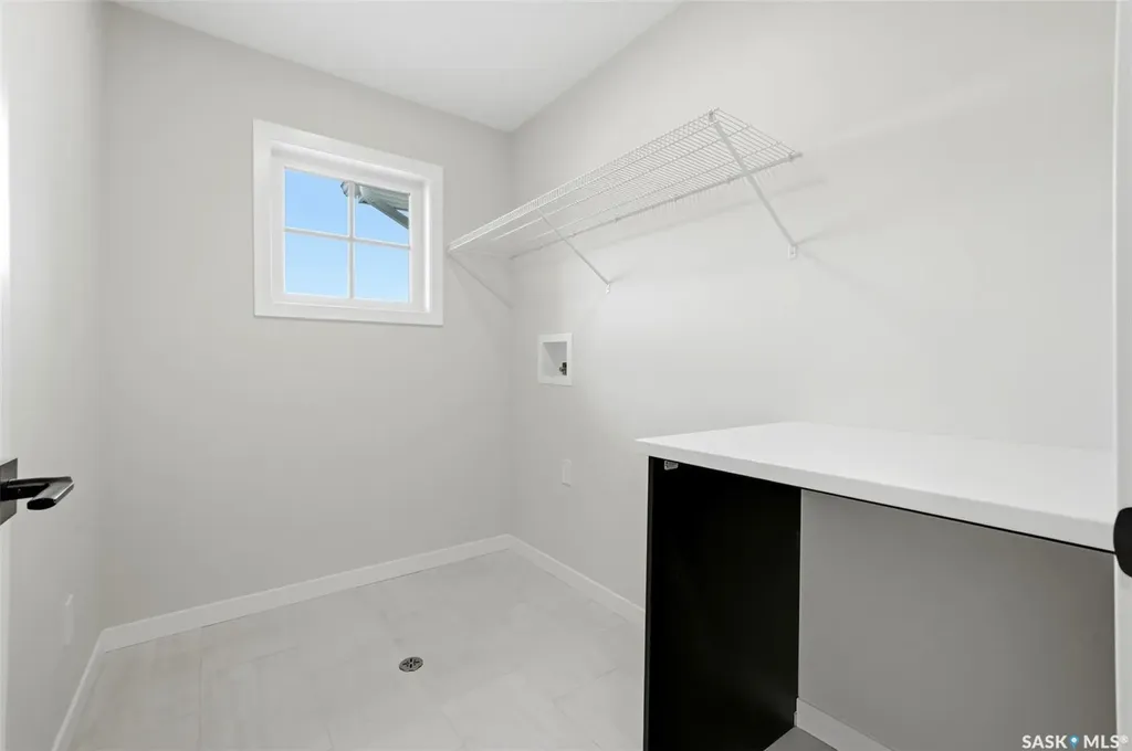 3252 Favel Drive Regina SK S4V 4B3