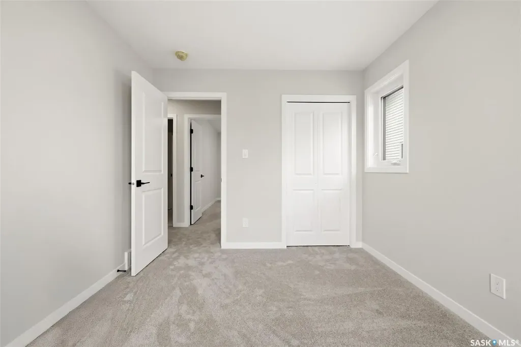 3252 Favel Drive Regina SK S4V 4B3