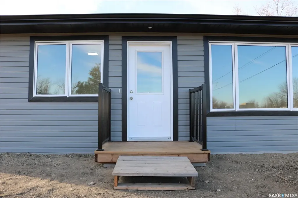 511 1st Avenue Wapella SK S0G 4Z0