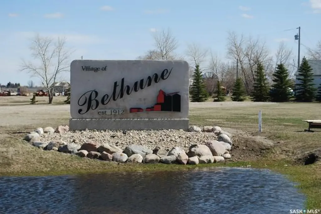 502 Bentika Street Bethune SK S0G 0H0