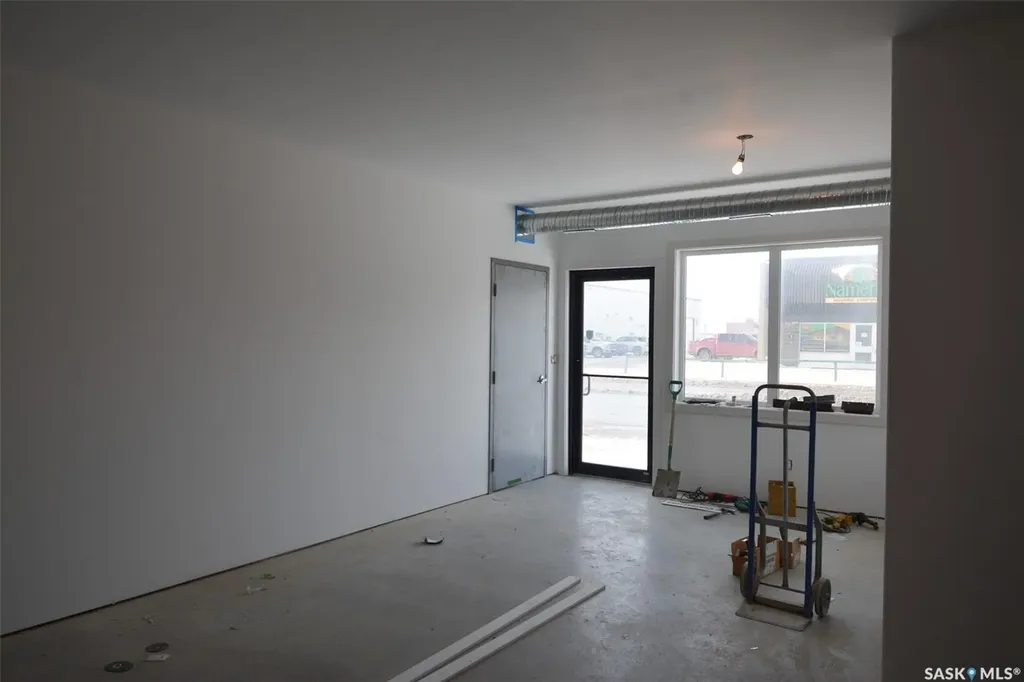 1143 Winnipeg Street Regina SK S4R 1J5